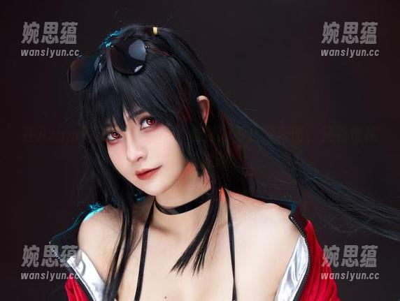 Azami 在Azami的护士作品中,看到的不止是表面,还有情绪的微妙流动。