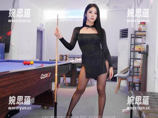 看Bomi(普美)的MoonNightSnap，原图真是让我意外，套图却难以释怀