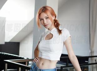 Feilin嗲囡囡 - 陈雅漫VICKY最新作品集，白裙子里的时光蠕动