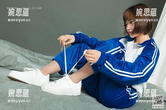 Ligui丽柜 - 私房佳作，凉儿的美图好像每一张都在暗示我：爱情总是个大迷！