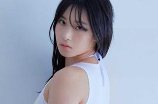 下载吧,LEEHEEEXPRESS不会等着你,Myung Ah可不喜欢拖沓的人!
