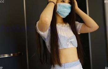 空姐制服看得我心痒痒，ROSI提供的免费原图居然犯规，真想扮一回！