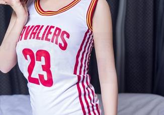 TouTiao头条女神 - 探索杨曼妮的连衣裙套图，或许这里藏着我最喜欢的下载链接