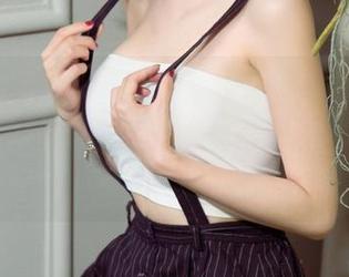 UGirls尤果网 - 学妹赵伊彤的最新原图，让我想起那句老话：“长得好看就是要多拍！”
