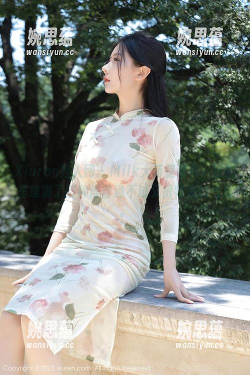 Xiuren秀人网-Milk大萌 Xiuren秀人网 - Milk大萌是秘书,原图里堆满了那种再普通不过又很特别的气息。