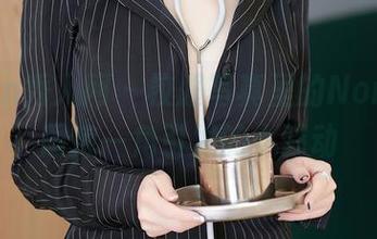 Xiuren秀人网 - 校服写真里的Nono酱，图库一角引发的小骚动