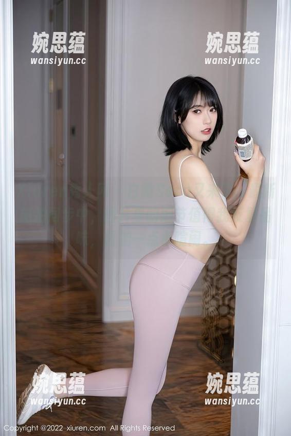 Xiuren秀人网-白微Sera Xiuren秀人网 - 白微Sera又来了,最新旅拍同步中,图片里的细节值得我反复品味,再加一点小喧闹。