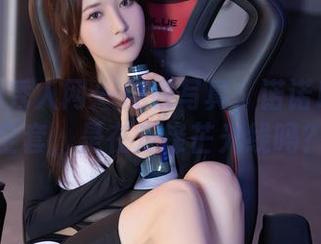 Xiuren秀人网 - 皮衣写真：诺诺Nono这全套，是在走锋芒光线吗？