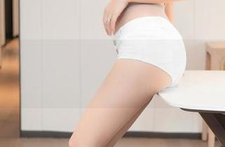 YouMi尤蜜荟 - 分享Cris_卓娅祺的白丝美图，看得我嘴角上扬！