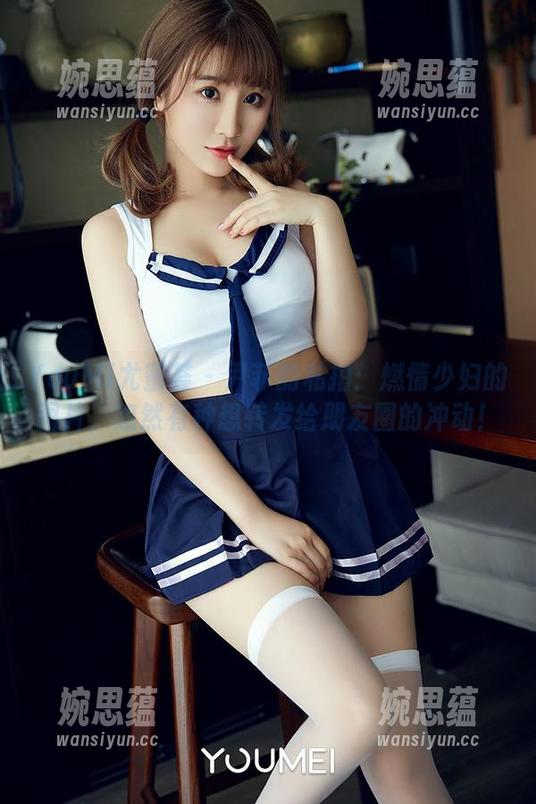 YouMi尤蜜荟-尹菲 YouMi尤蜜荟 - 尹菲的私拍:燃情少妇的图片,忽然有种想转发给朋友圈的冲动!