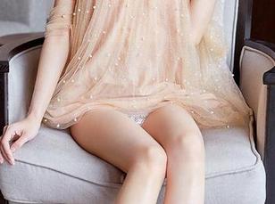 YouMi尤蜜荟 - 福利与写真，让我们在沙滩上放肆玩乐——您的蛋蛋背景音乐开启中