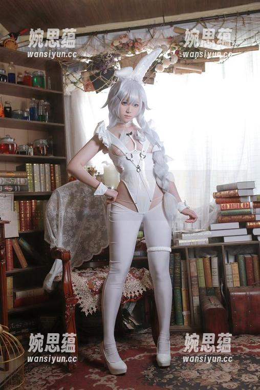 又一轮美图更新，asagiriai(爱ちゃん)用制服自拍刷新了我的三观！