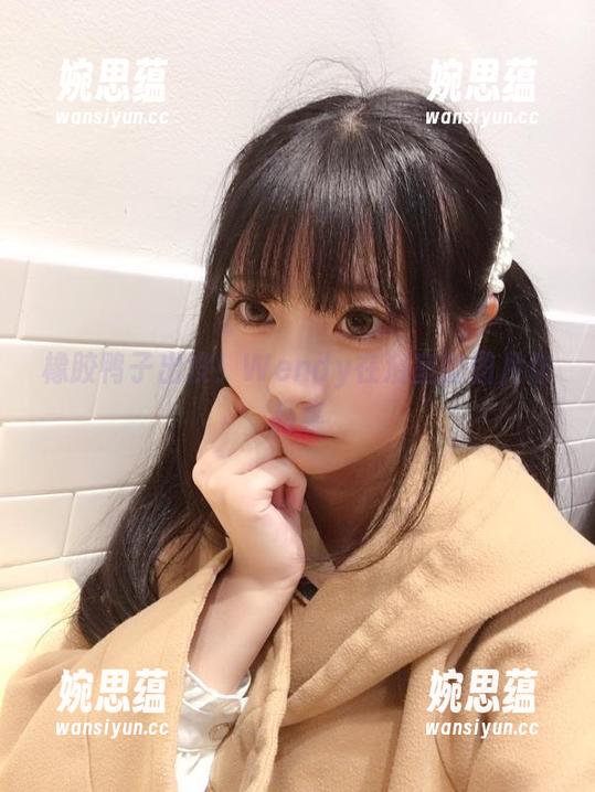wendydydydy_酱油 橡胶鸭子出没!Wendy在浴室的图片作品集