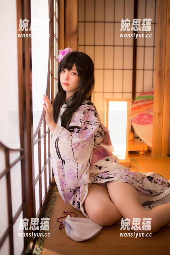 一小央泽 画风清新、短裤无限,一小央泽带你观看不一样的审美!