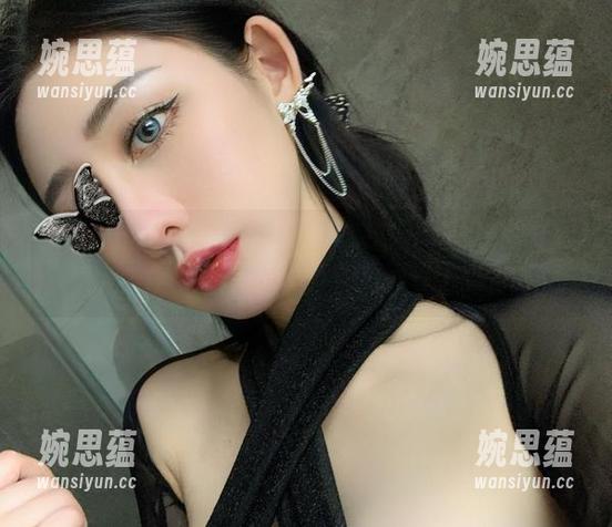 不爱笑的赛琳 微密圈 - 每一张私拍都是一扇窗,不爱笑的赛琳在图集中轻声呼唤:你用心看了吗?