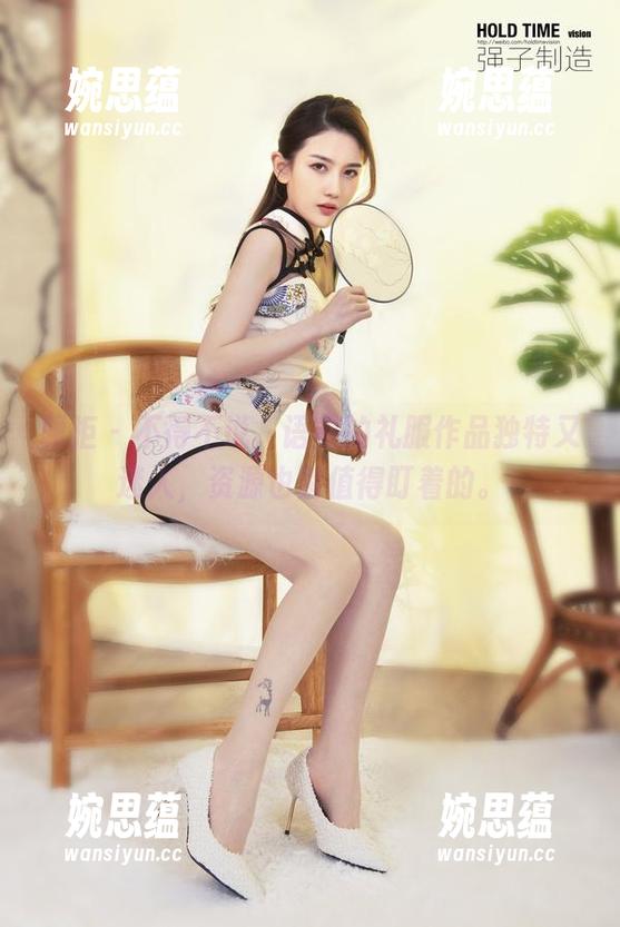 丽柜-语寒 丽柜 - 不得不说,语寒的礼服作品独特又迷人,资源也蛮值得盯着的。
