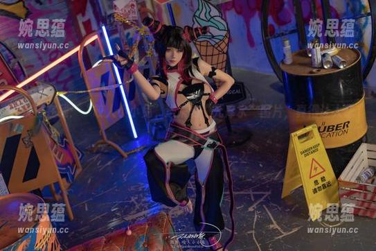 咬人小小兔 沉浸在线:“咬人小小兔”送来的“死库水”图片,真得让人想多看几眼