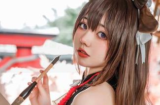 啊日日_Ganlory的作品，“绳与巫女”图包精选，细节丰富到想仔细研究一番。