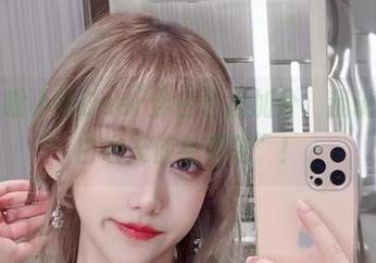 有人说啾小妍Deer穿白色很加分，我说这是“白衣天使免费范”！