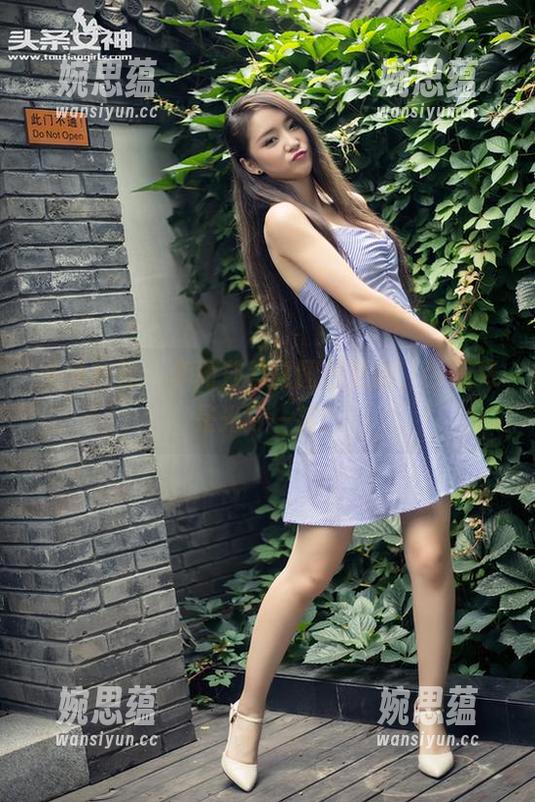 头条女神-李丽莎 头条女神 - 李丽莎日常图包更新,今天又是光影一族!