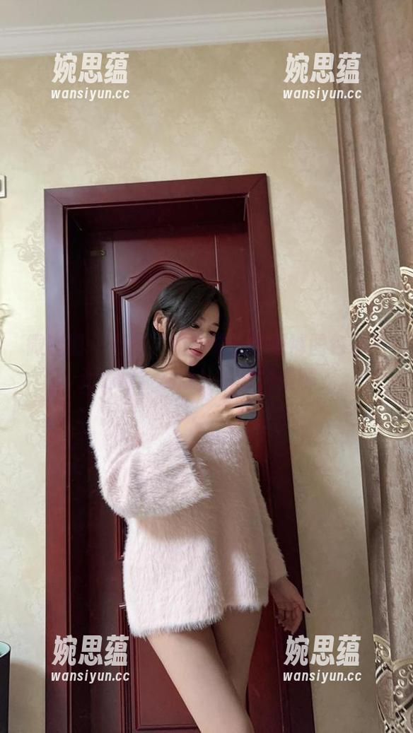 奶宝妹纸 微密圈 - 当然,奶宝妹纸的短裤图包也不无道理。别急,听我慢慢聊。