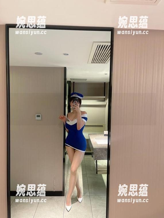 奶宝妹纸 微密圈 - 瞧这一身,奶宝妹纸的礼服在线,真想给个超赞!