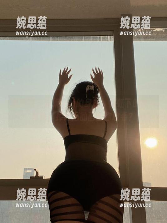 安妮yoo 微密圈 - 安妮yoo的身材,霓虹下的撩人写真,掉眼泪的画面你敢看?