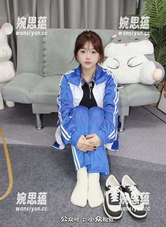 小众视觉-灵灵 小众视觉 - 灵灵的旗袍美图攻略:当壁纸窥探隐秘的优雅