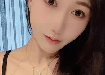 微密圈 - 小玉吃果冻直上天花板，构建无圣光的尤物画像，到了这我爱了！
