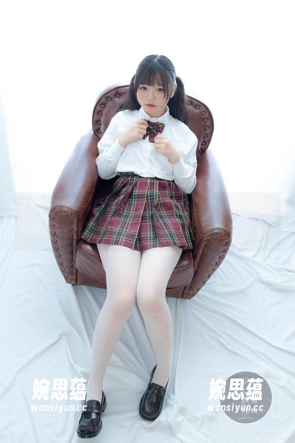 少女秩序 - 乐栀的兔女郎全套，图片中散发着一丝莫名的魅惑，也许是错觉吧。