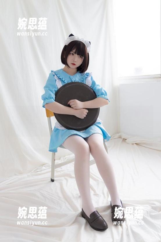 少女秩序 少女秩序的2022春节特别期照片,原图也在展示一种耐人寻味的复杂。