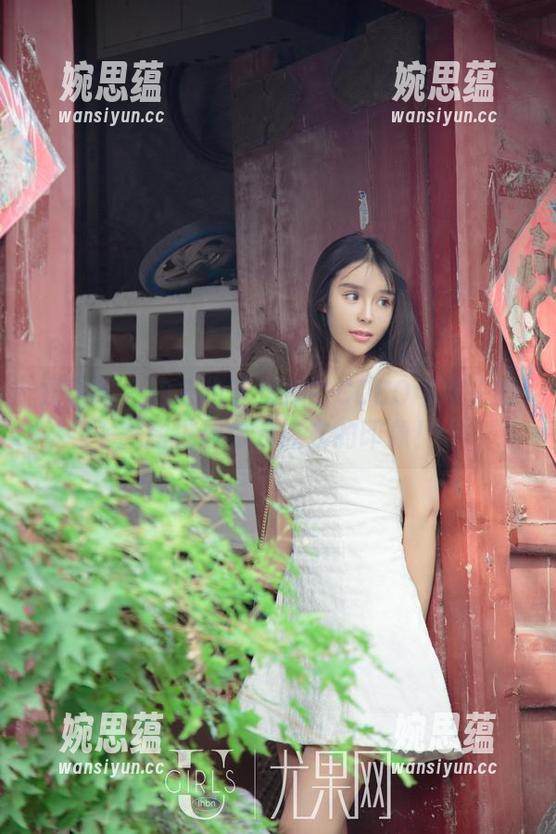 尤果网 - 内衣也有情绪？COCO可带来的美图挑战你对内衣的印象！