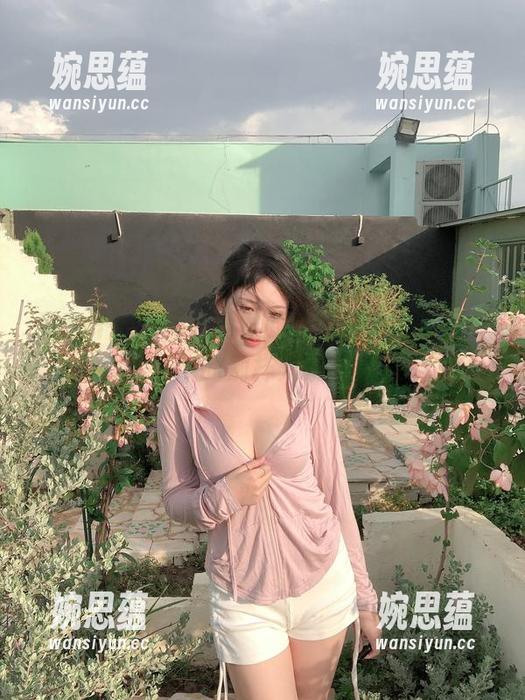 私密计划：抖娘利世的特殊治疗，写真外的别样光景