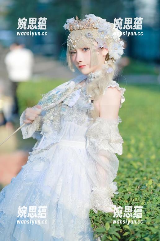 是三不是世w “是三不是世w”合集:紫发兔女郎,脑海里蹦出的都是可爱的撩~