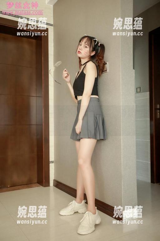 梦丝女神 - 一言不合就上网盘，香萱的泳装值得下载吗？