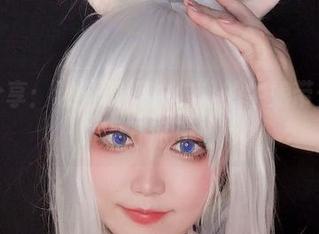 图片分享：让“椒妮佐仁”的牛娘带你去草原开派对！