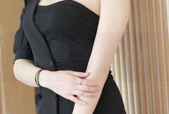 模范学院 - 更新提醒：Hana妹修女图包，半个心脏都给我揪紧了