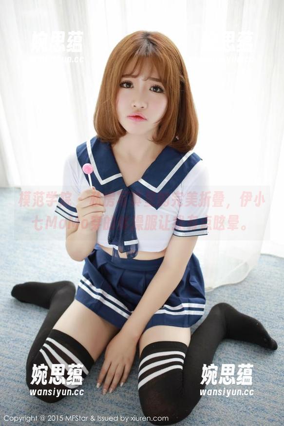 模范学院-伊小七MoMo 模范学院 - 私房写真里的完美折叠,伊小七MoMo穿的体操服让我有点眩晕。