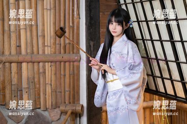 樱井宁宁 樱井宁宁:当小白猫遇上蕾丝内衣,原图又玩出了新花样