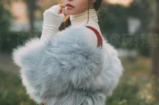 波萝社 - 许诺Sabrina带你玩转美图，脚上其实藏着心事