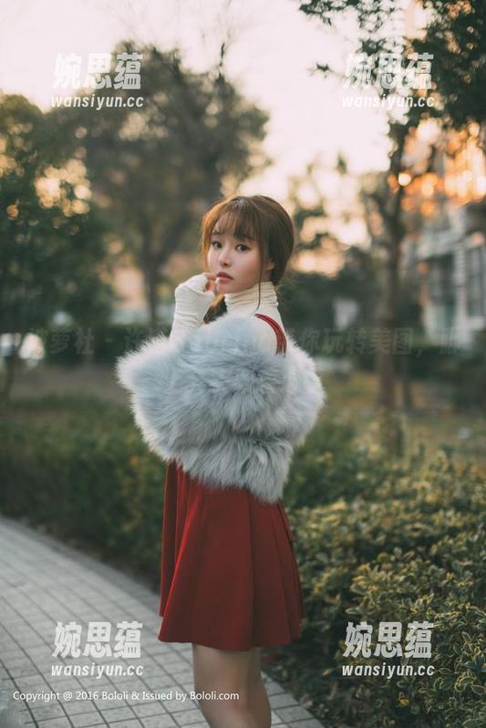 波萝社-许诺Sabrina 波萝社 - 许诺Sabrina带你玩转美图,脚上其实藏着心事