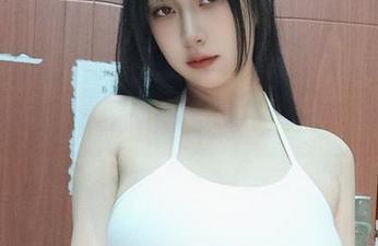 浅安安的体操服，无圣光照样闪耀着迷离