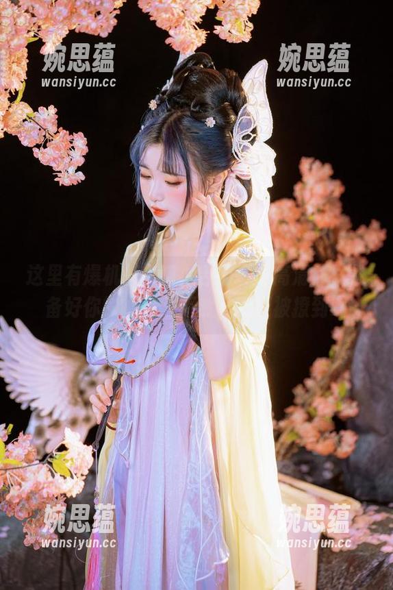 这里有爆机少女喵小吉的御姐高清照，准备好你的心脏，不然可能要被撩到喵