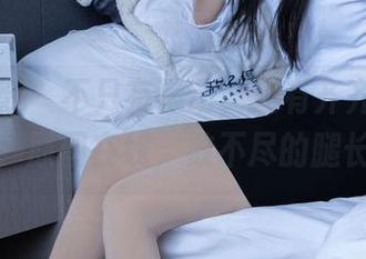 甜予摄影 - 不只有运动，还有齐齐和她的鞋，原图在线，数不尽的腿长。