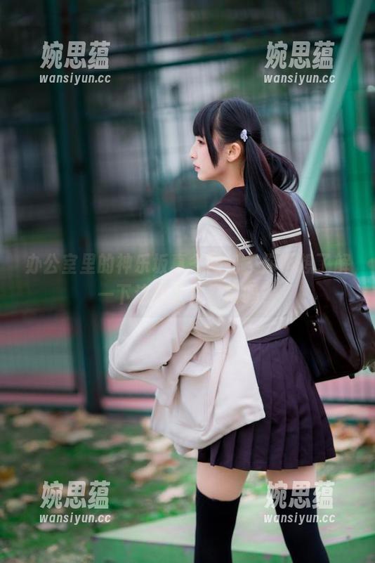 办公室里的神乐坂真冬图包，你不想了解一下这份工作日常吗？