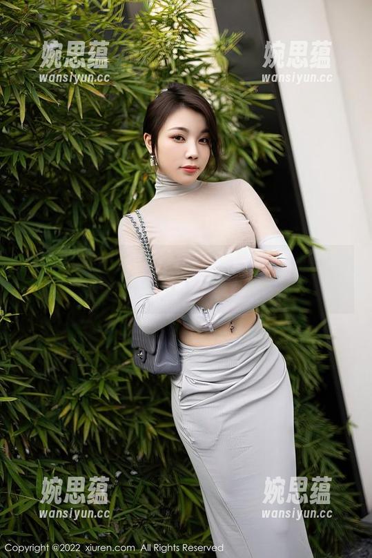 秀人网 - Elise谭晓彤的JK全集：那蓝白色的裙摆是不是在说话？