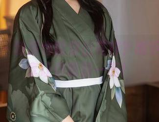 秀人网 - 制服也能穿出花样？南乔最新分享让你眼前一亮！