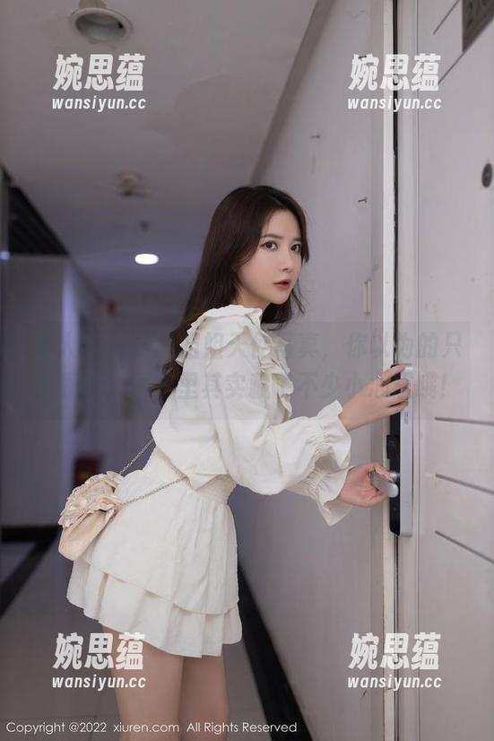 秀人网-史雨姐姐 秀人网 - 史雨姐姐天使写真,你以为的只是表面,原图里其实藏了不少小心思哦!