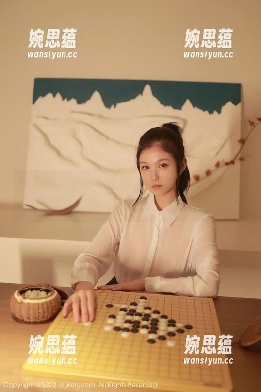 秀人网 - 妹妹不识路，周慕汐的原图一路带你走！哦，套图还在这等你呢。