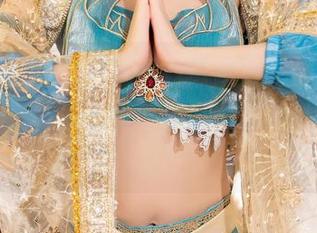 秀人网 - 铺一桌美图，奈奈Fox的“套装”风格，是想把我这颗少女心全给唤醒吗？